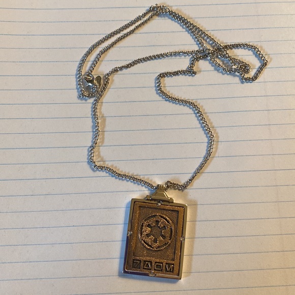 Rocklove Star Wars imperial credit medallion.Brass/silver/Rose gold color - Picture 3 of 4